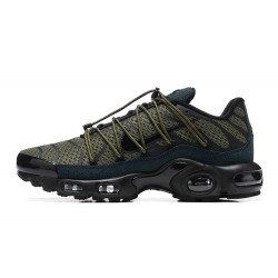 Nike Air Max Plus Utility Mens Green Black FJ4232-200 Shoes