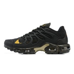 Nike Air Max Terrascape Plus Mens Black Yellow Shoes